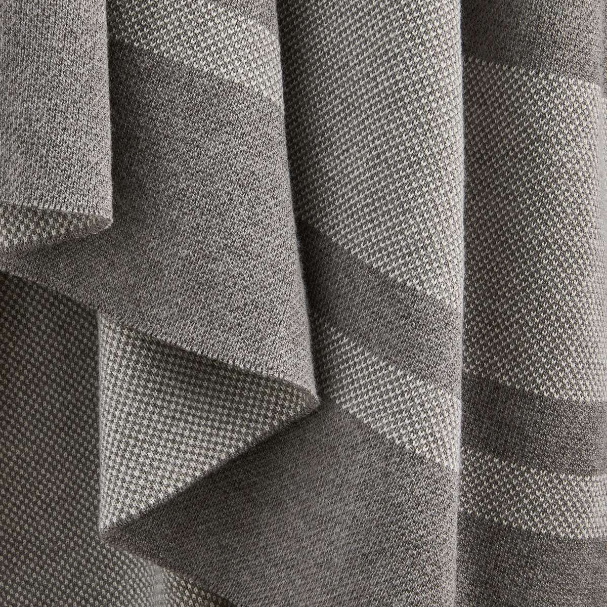 Signature Outdoor Throw