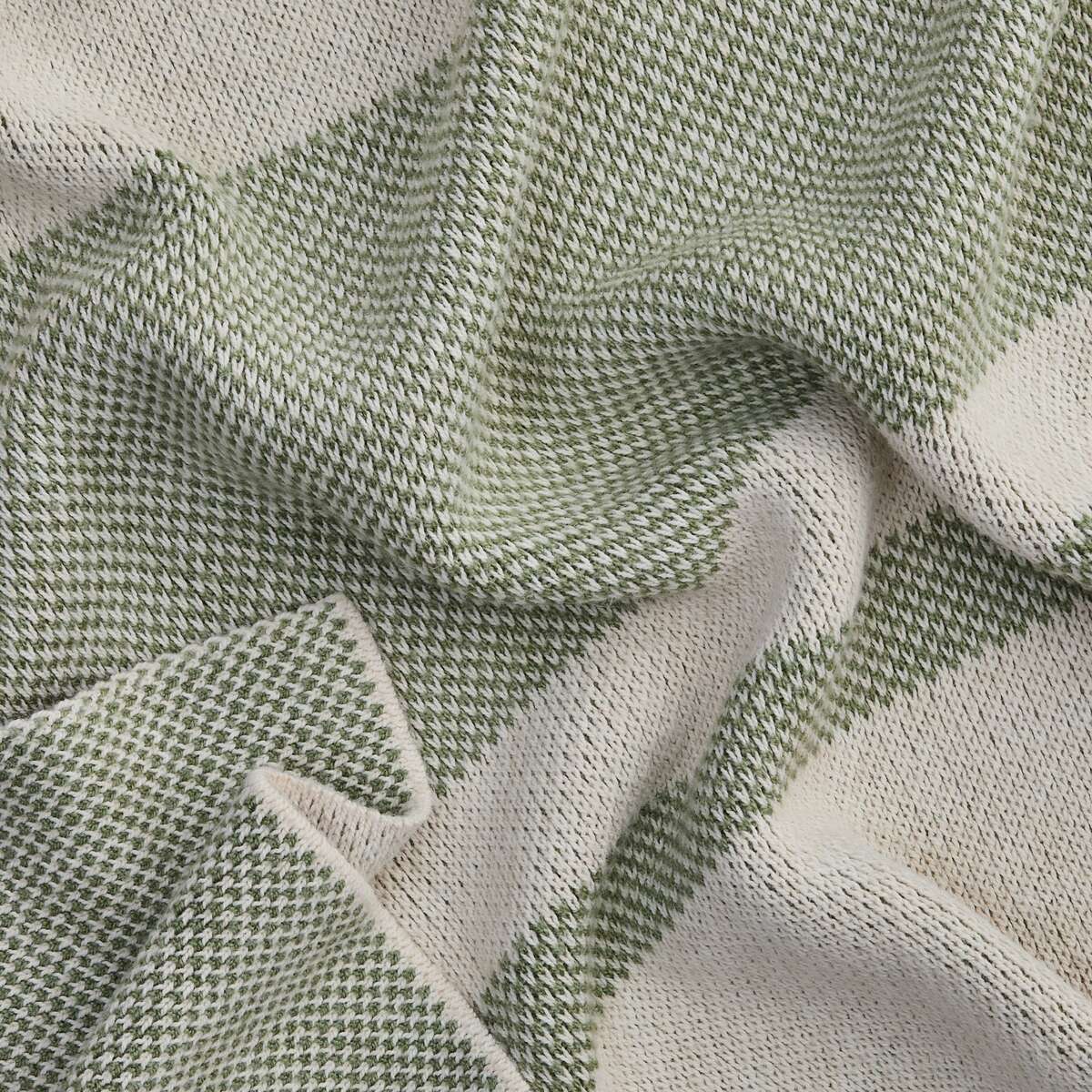 Signature Outdoor Throw