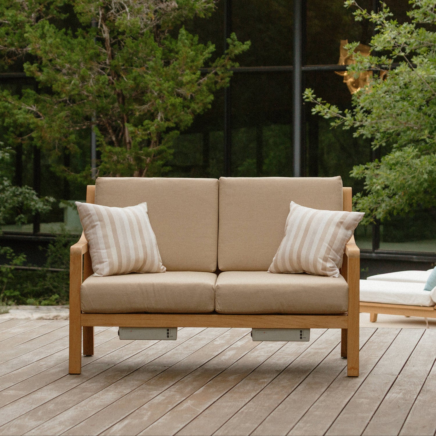 Signature Outdoor Throw Pillow