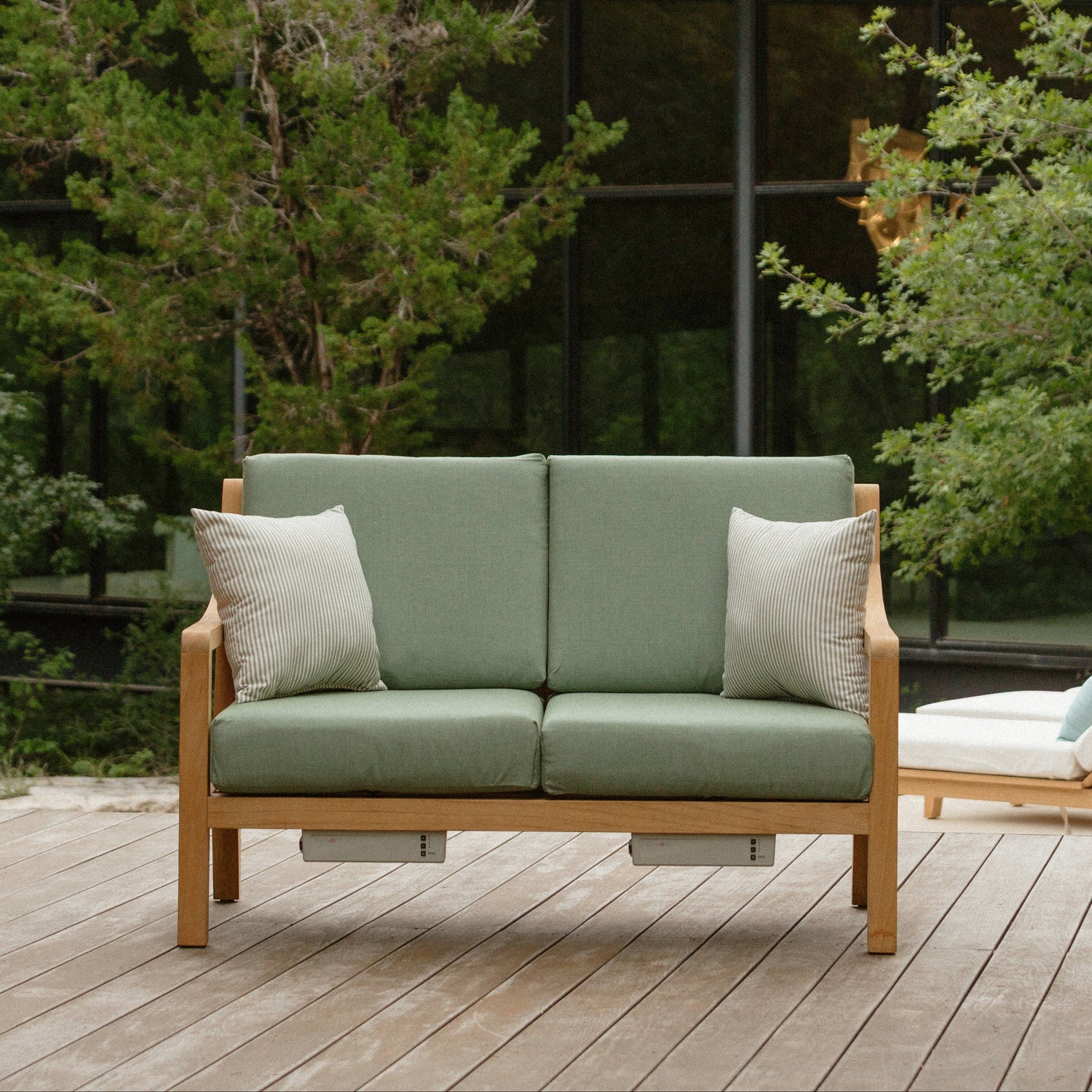 Signature Outdoor Throw Pillow