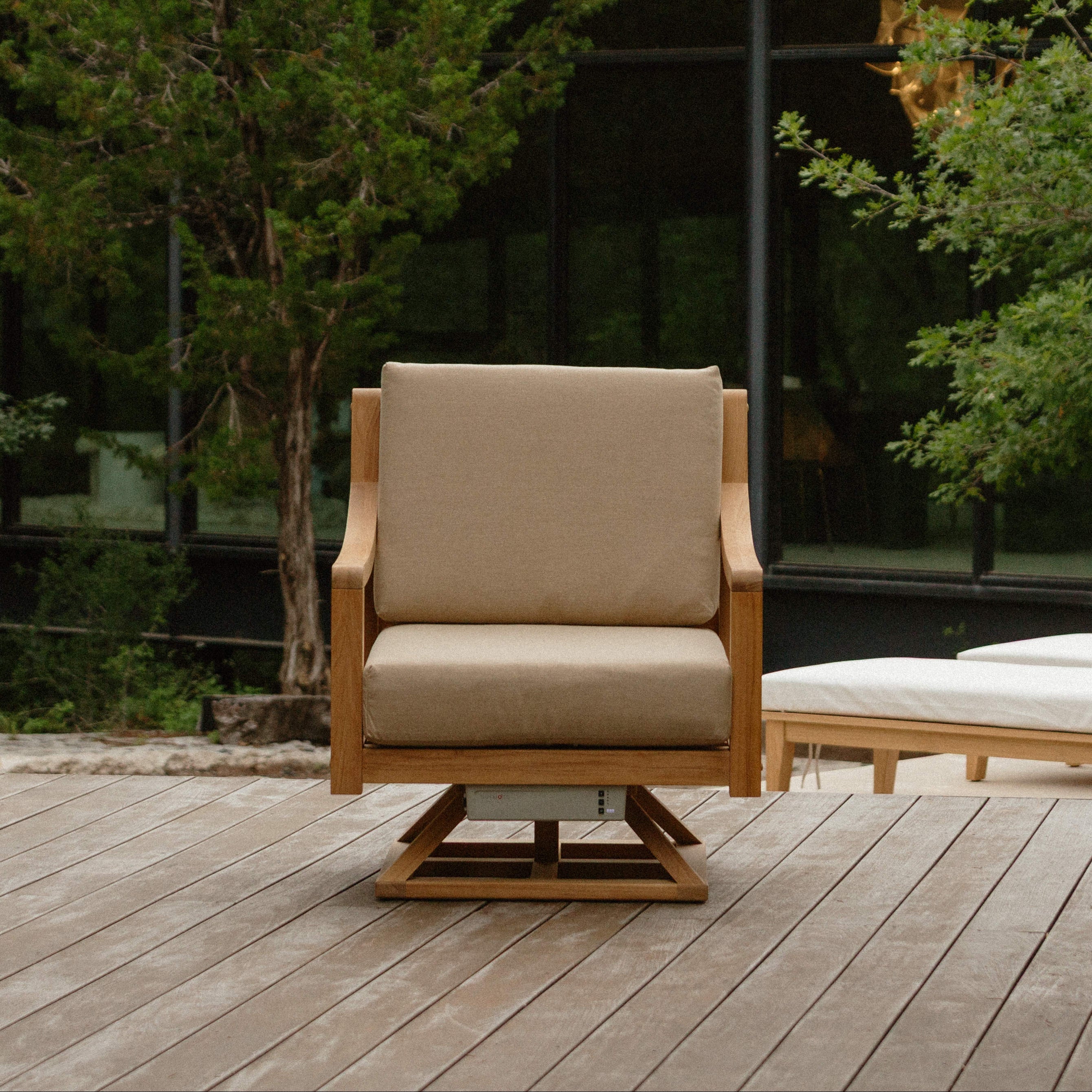 Heated Outdoor Teak Swivel Chair 